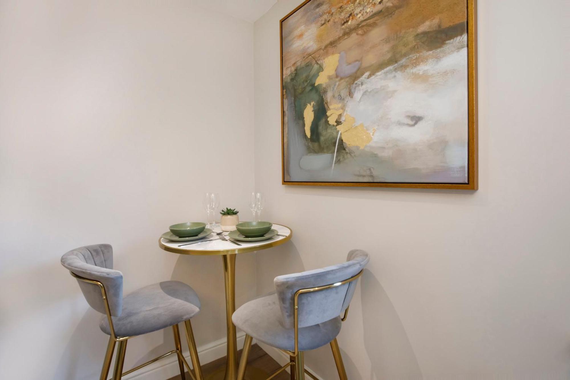 Crescent Court Modern And Luxurious Apartments York Exteriör bild