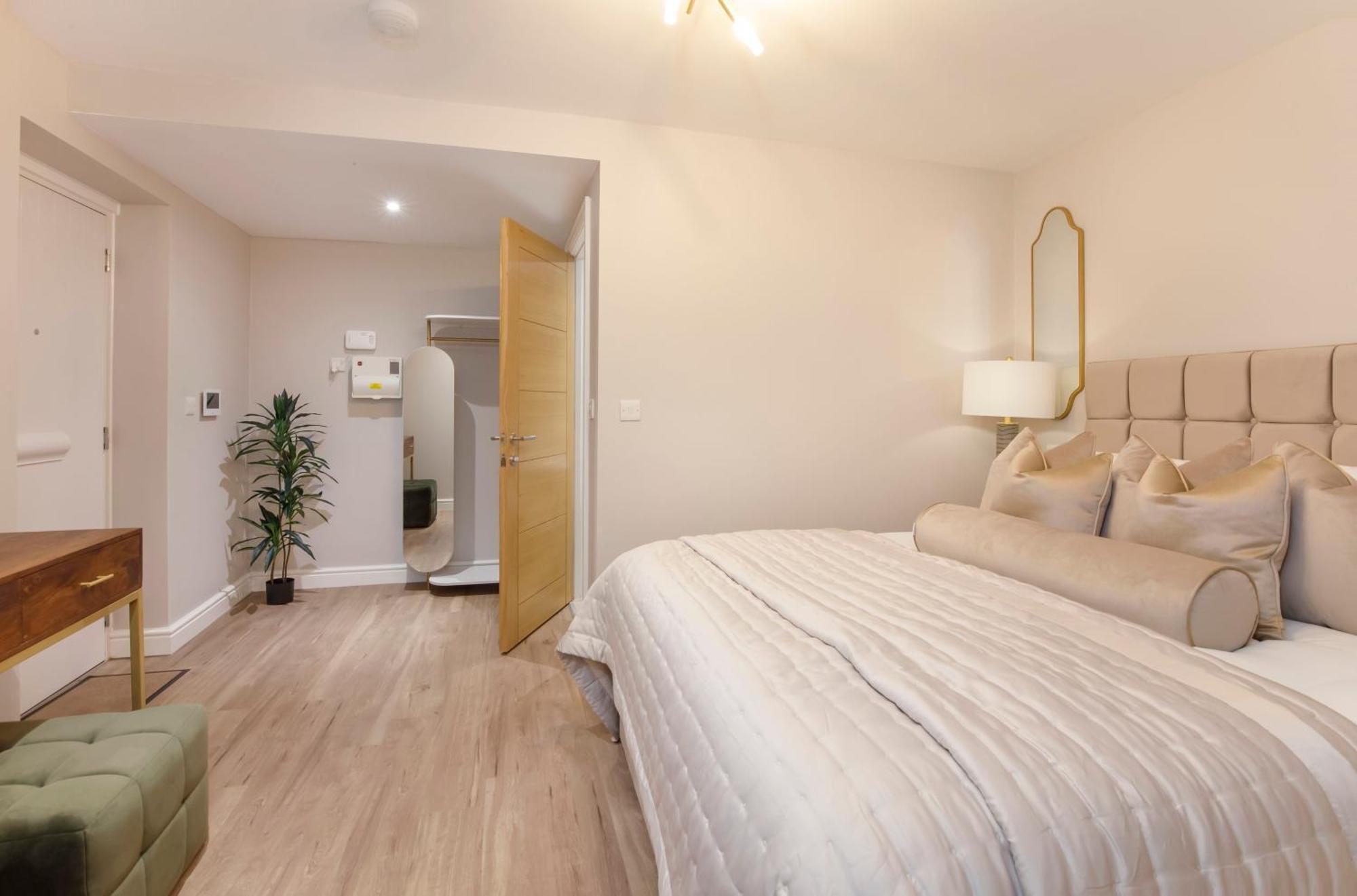 Crescent Court Modern And Luxurious Apartments York Exteriör bild